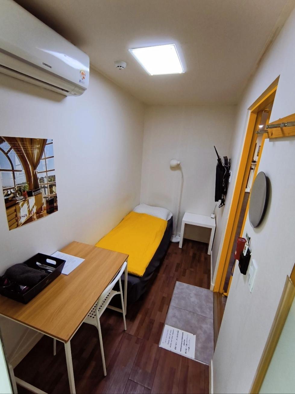 24 Guesthouse Sinchon Avenue ソウル特別市 エクステリア 写真